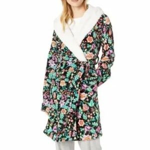 Vera Bradley hooded fleece robe